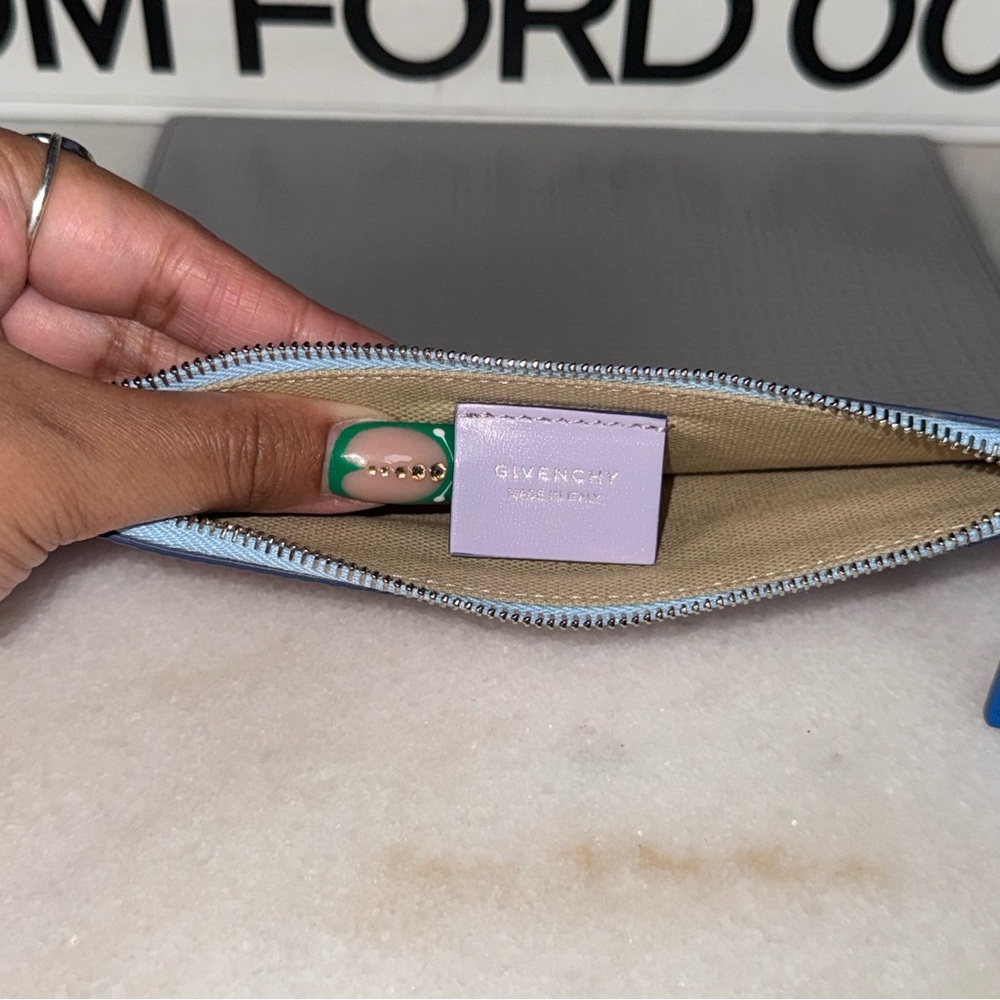 New Givenchy x Josh Smith Lilac Square Pouch Zip Clutch Unisex Leather - Picture 5 of 7